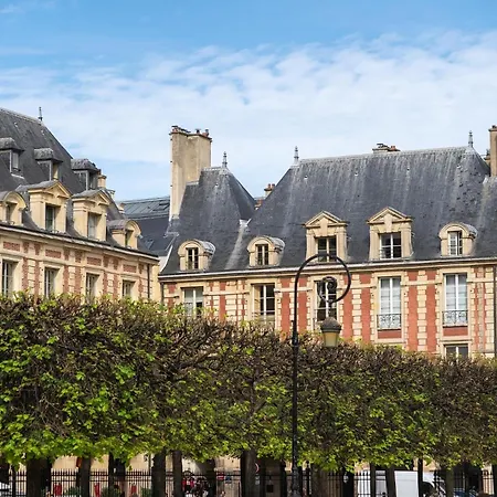 Charming Marais Place Des Vosges Apartmán *